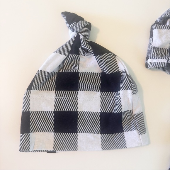 Milkmaid Goods 2 Piece Set Knotted Gown and Matching Hat Buffalo Plaid 0-3M - Picture 2 of 5